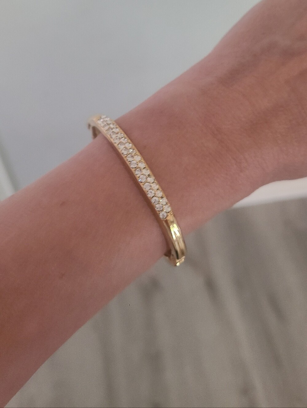 Swarovski Gold Toned Crystal Pavé Bangle Bracelet - Excellent Condition Size S - Picture 2 of 9